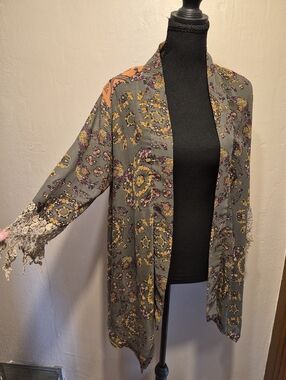 Gimmicks By BKE Cardigan Kimono Open Front Crochet Lace Accents Sleeves Boho